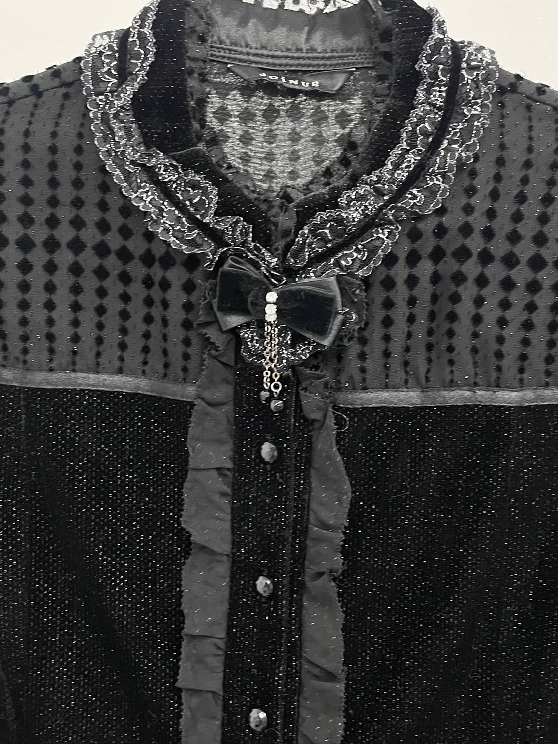 고딕 벨벳 프릴 블라우스 상품이미지6