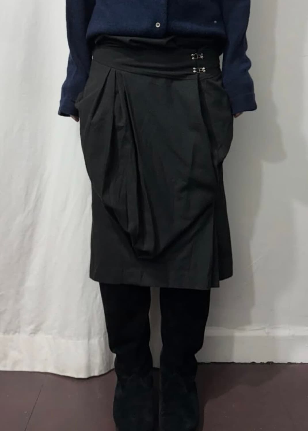 드레이핑 버클 핀턱 스커트 상품이미지3