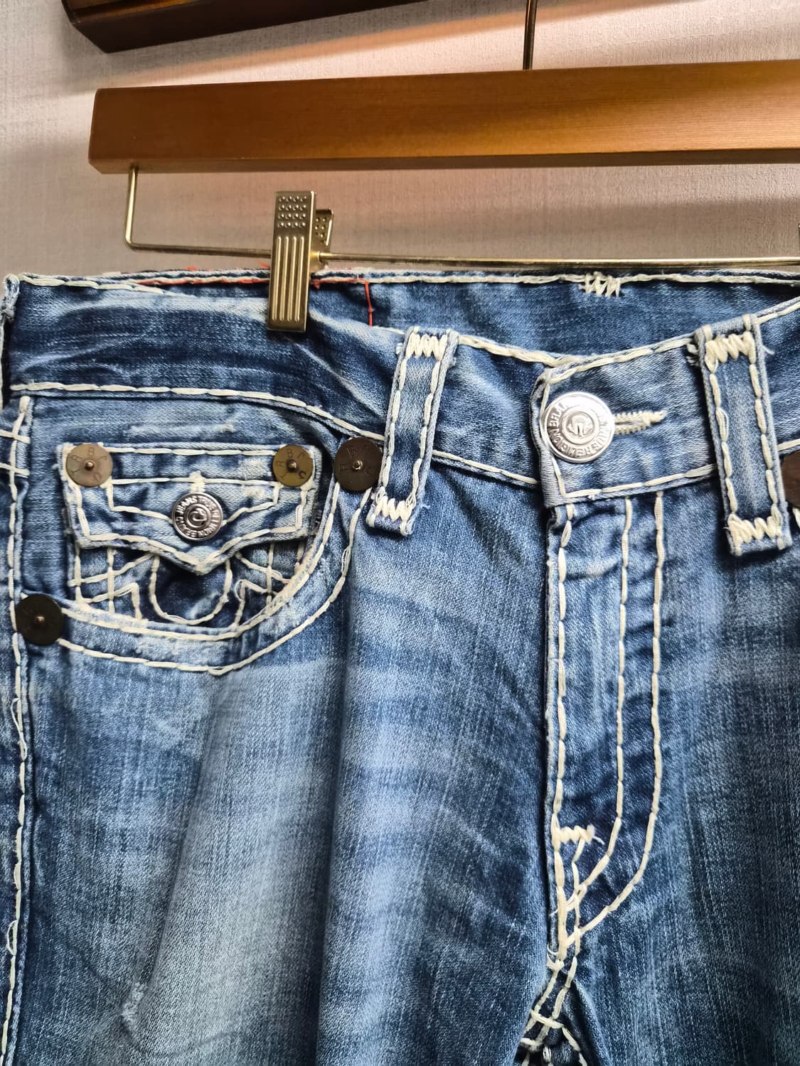 33) 트루릴리전 조이 슈퍼T 부츠컷 데님 팝니다 상품이미지3