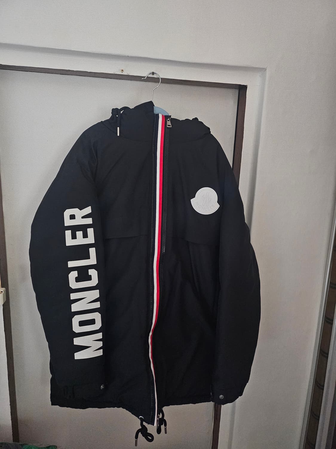 몽클레어 샤르니에 롱패딩 2사이즈(105) 상품이미지3