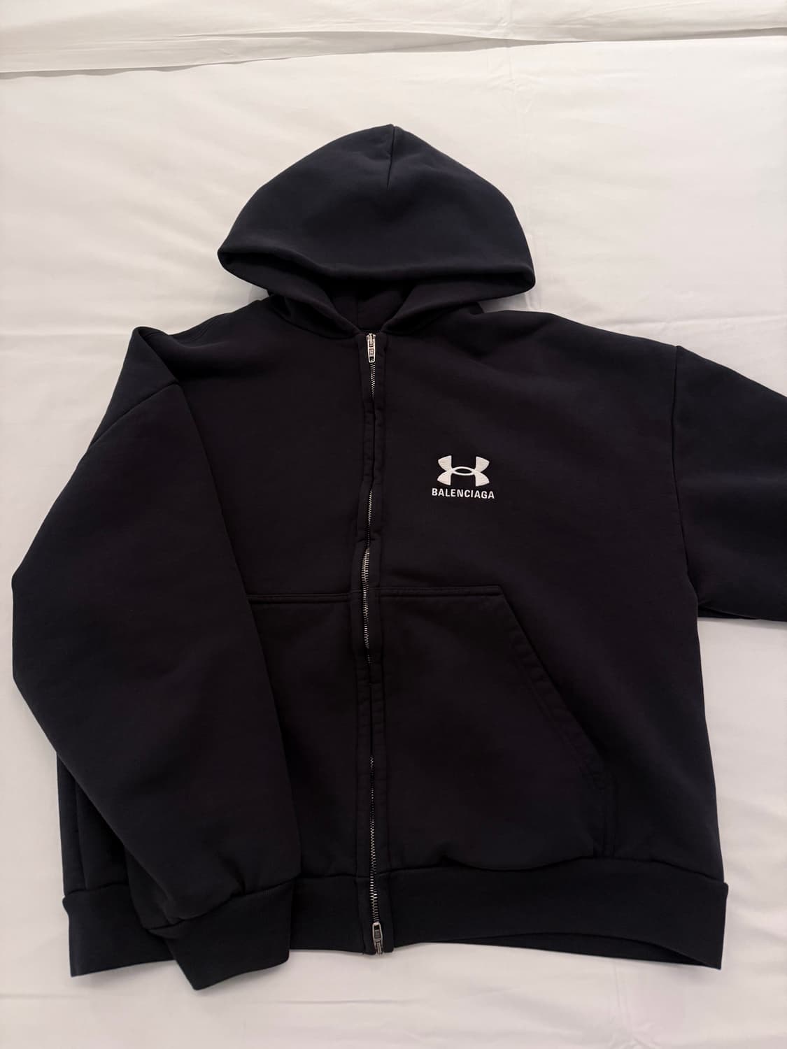 발렌시아가 언더아머 후드집업 상품이미지1