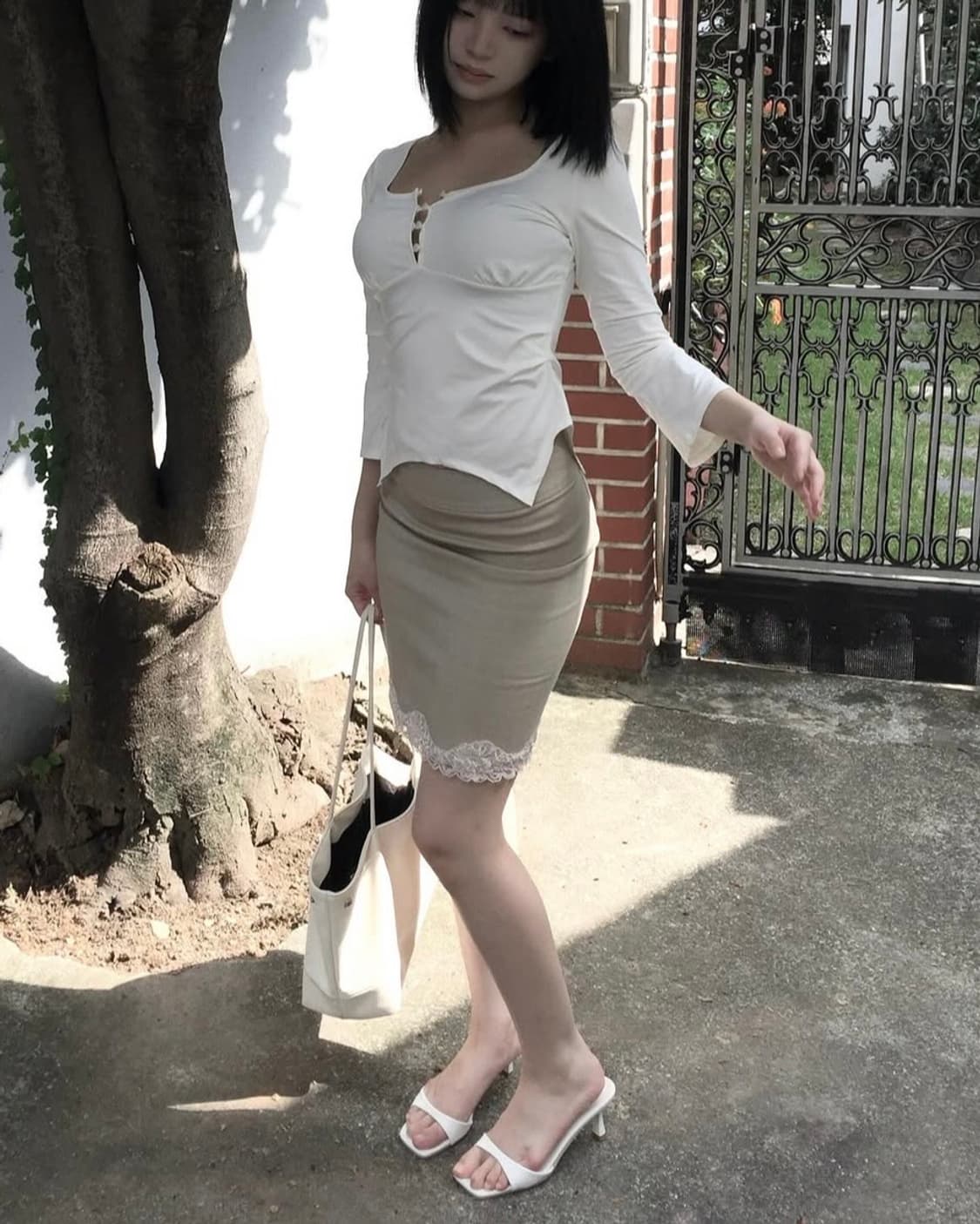 레이즈미야 슬림탑 reisemiya ARIN SILKY BUTTON SL 상품이미지1