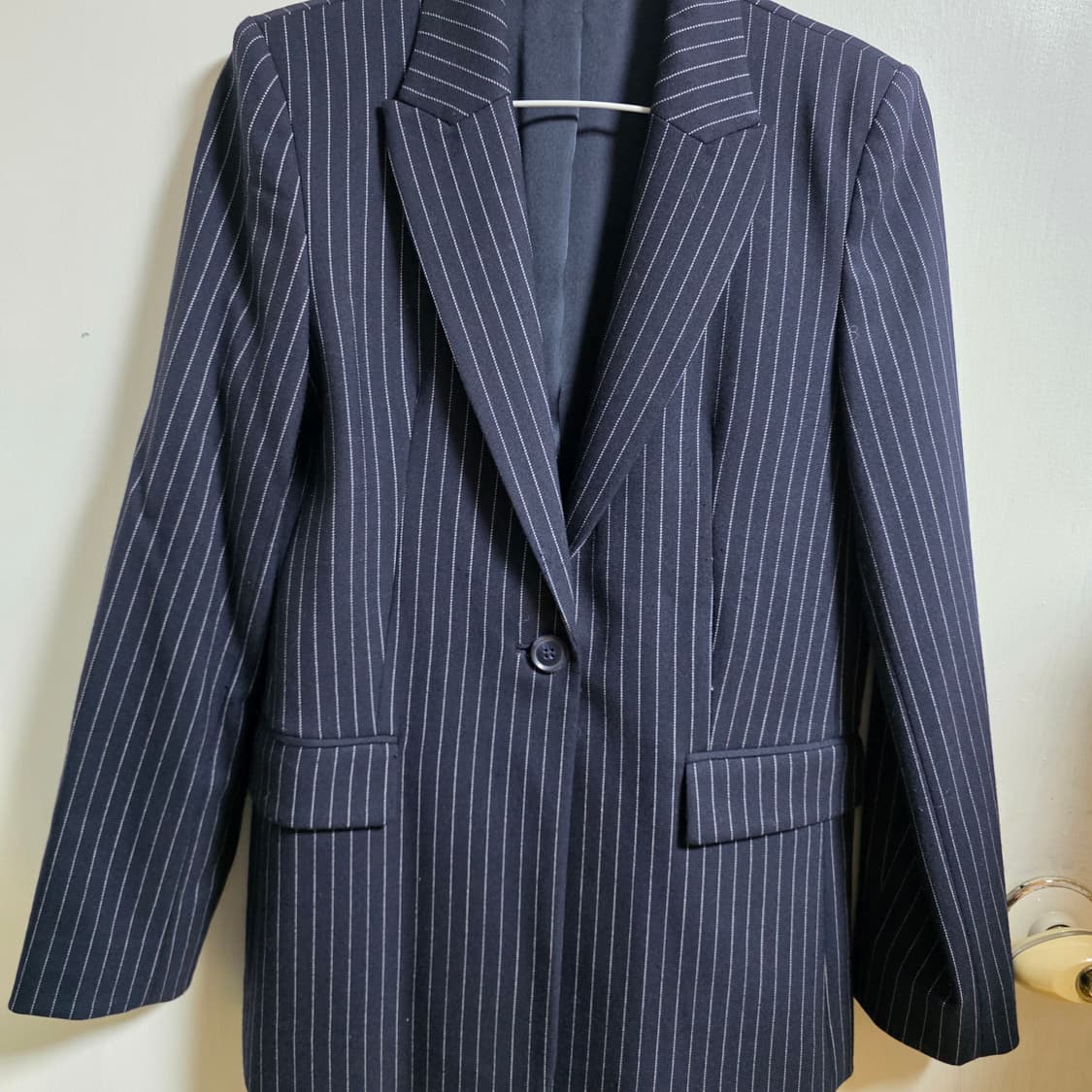새상품) 앤아더스토리즈 스트라이프자켓 네이비 34(55사이즈) 상품이미지3