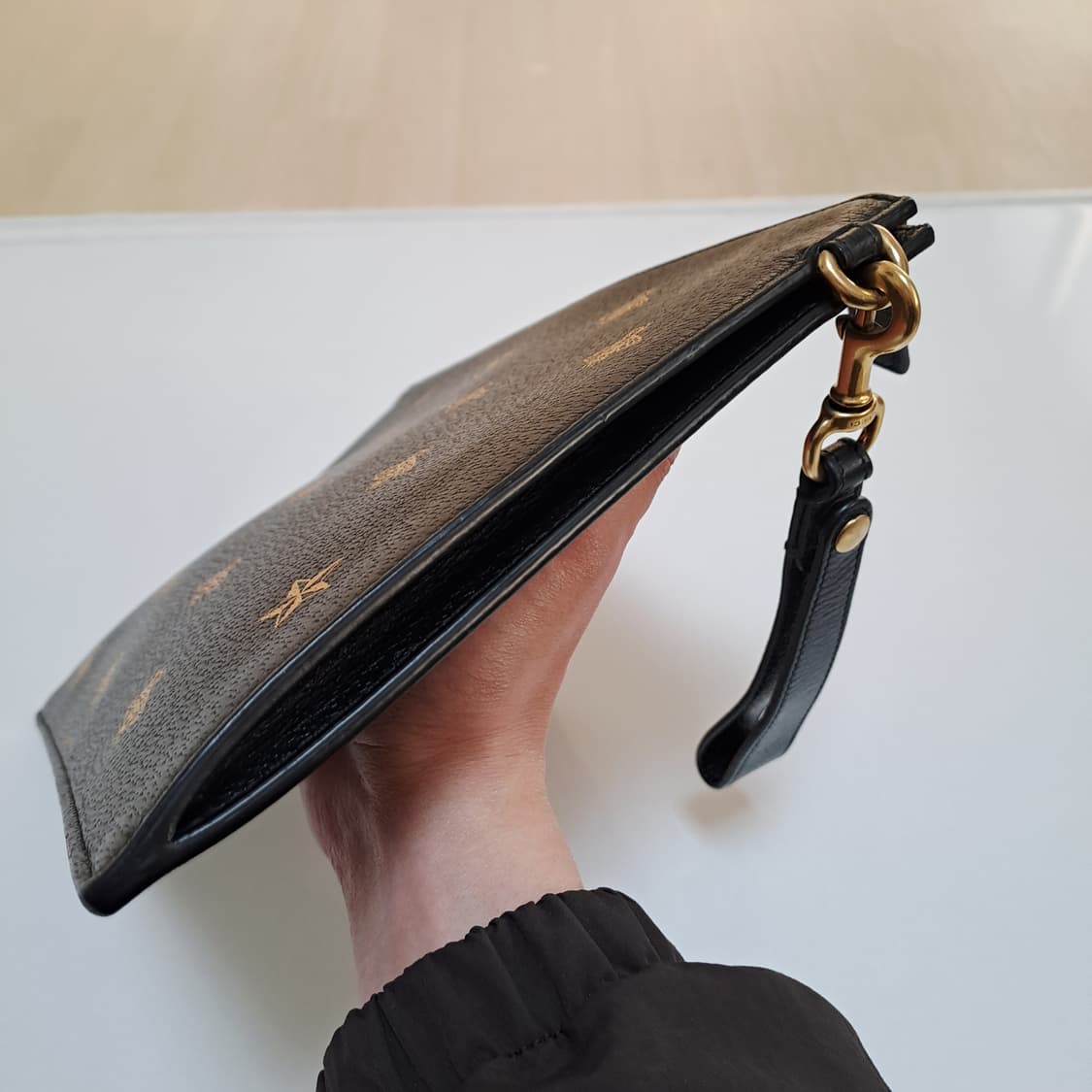 [100%/정품] 구찌 비 스타 레더 클러치 블랙, 구찌클러치,구찌파우치 상품이미지6