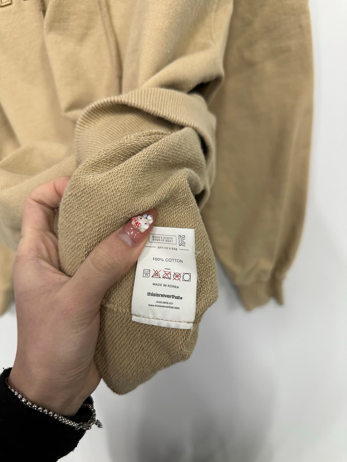 디스이즈네버댓 베이지 후드티  상품이미지4
