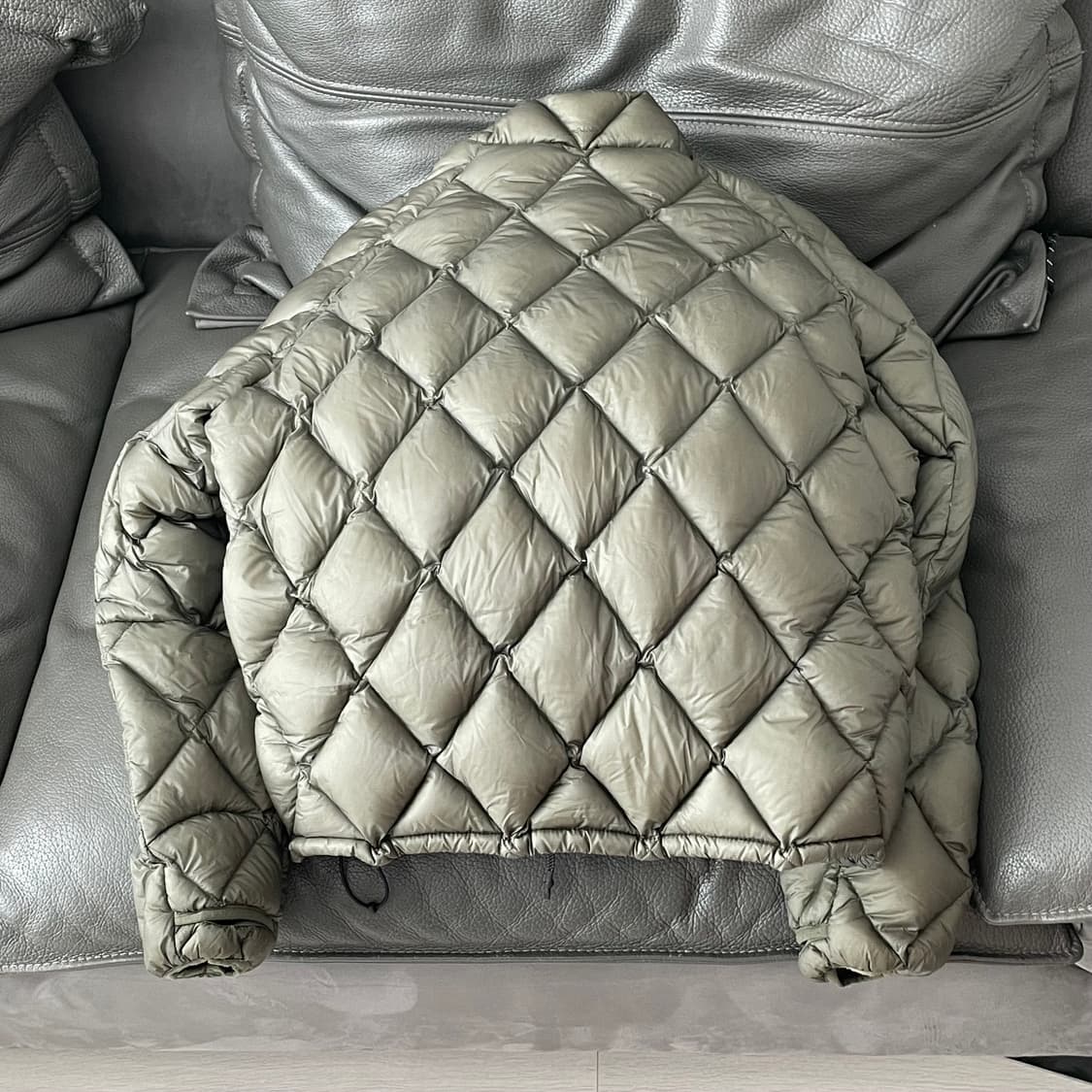 로아 하이킹 라이트 다운 자켓 다크 그린 상품이미지6