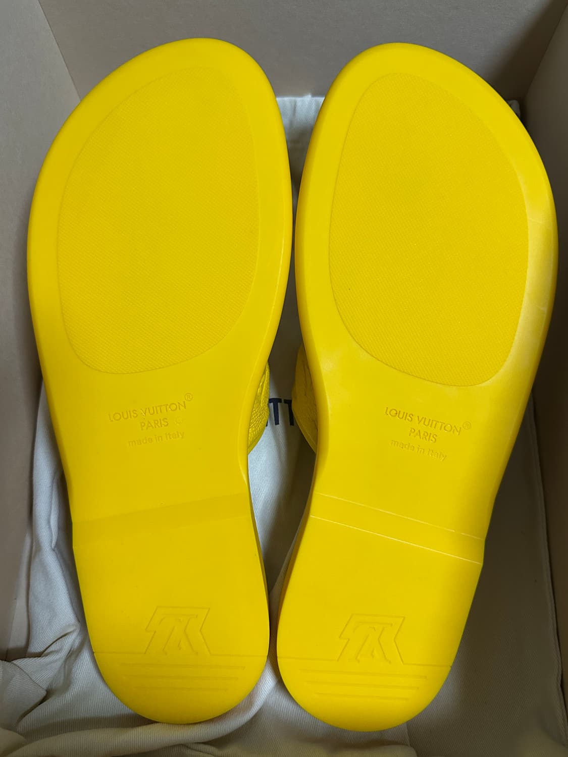 [정품. 9, 280 size] 루이비통 오아시스 뮬(1ACHJO) 새제 상품이미지7