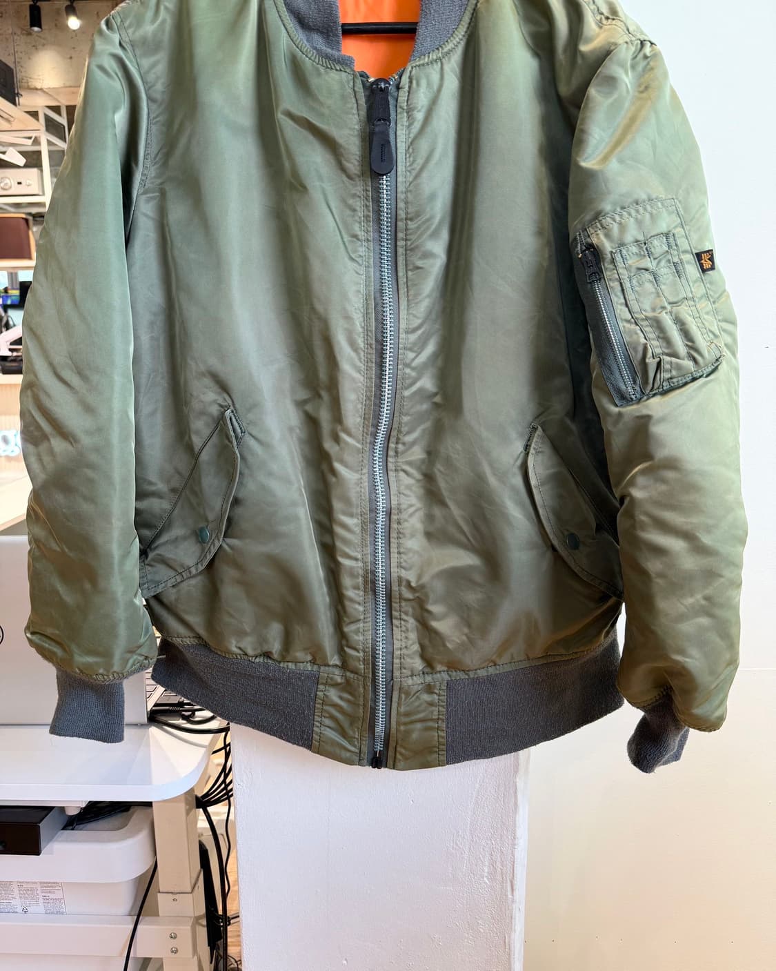 알파 인더스트리 카키 ma-1 봄버 자켓 상품이미지5