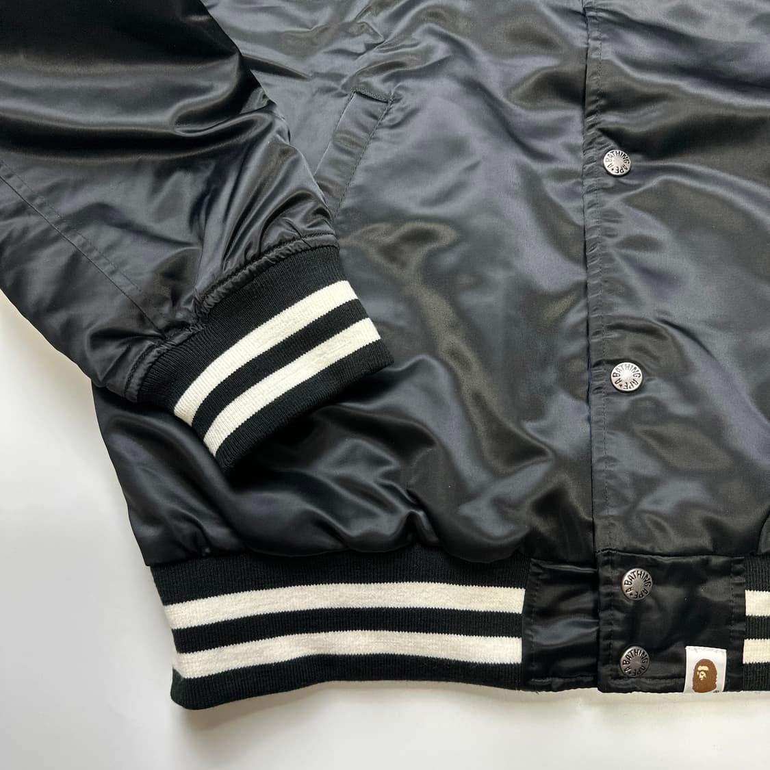 BAPE 22SS 베이프 리버시블 바시티 자켓 상품이미지3