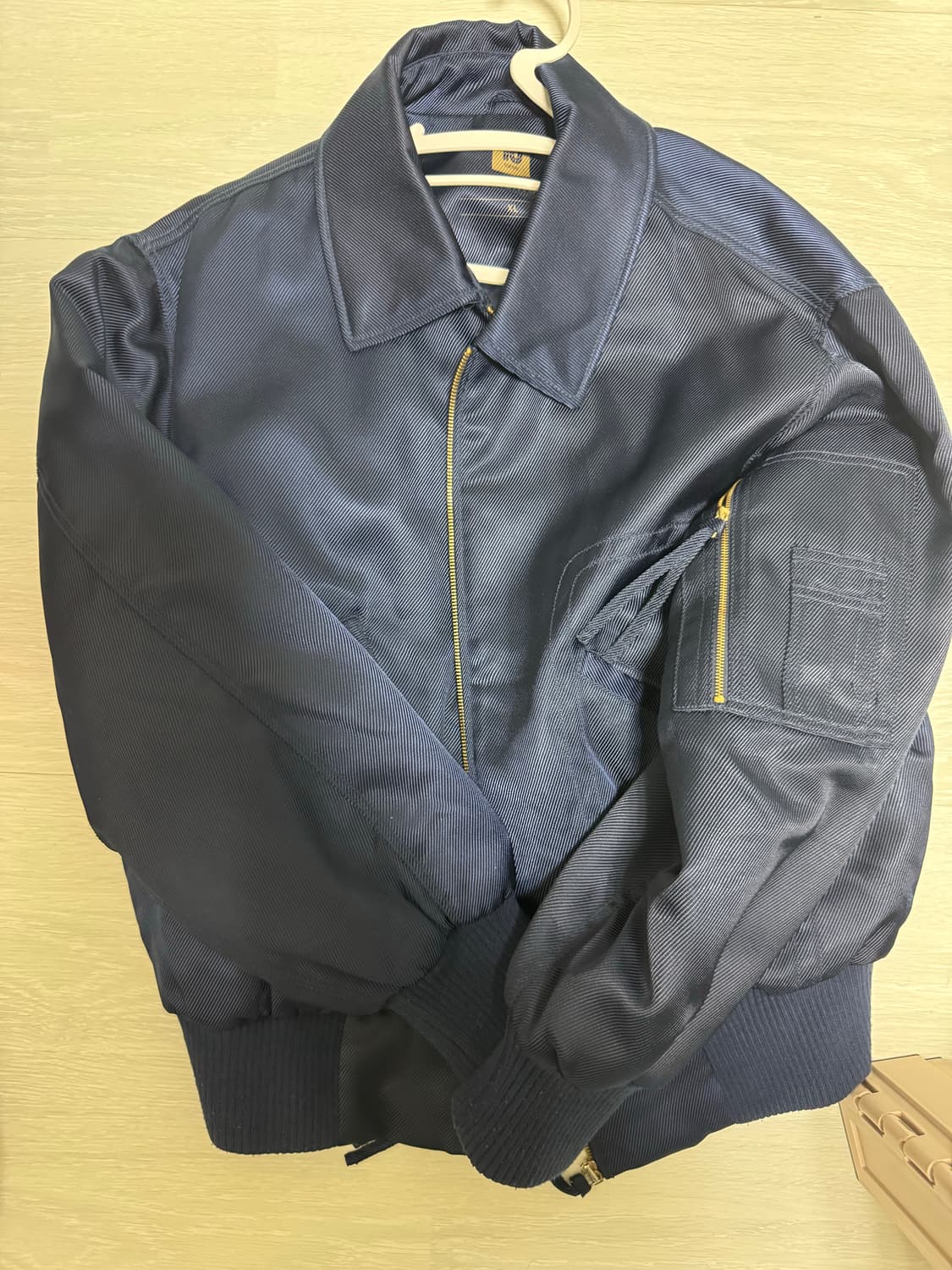 강혁 탑텐 봄버 상품이미지1