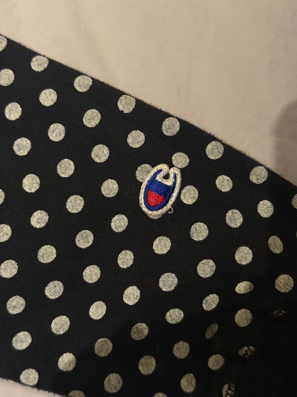 [희귀]챔피온 빈티지 블랙 도트 딱붙핏 후드집업 상품이미지4