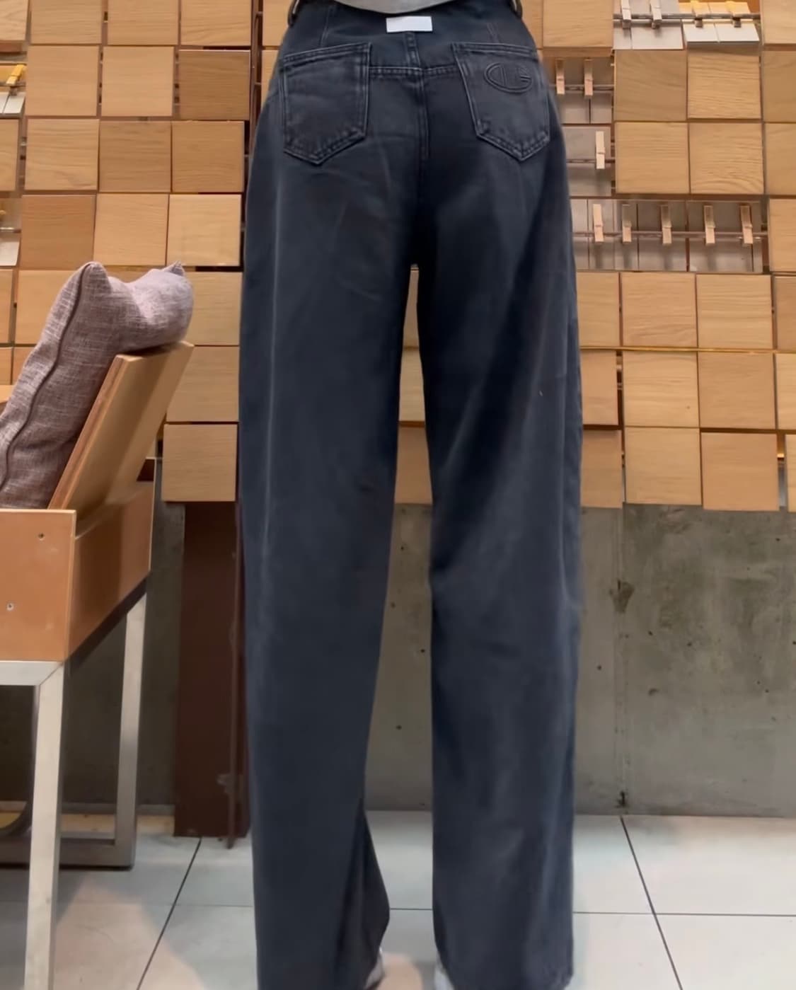 돈비레잇 투턱 와이드데님 흑청 xs 상품이미지3