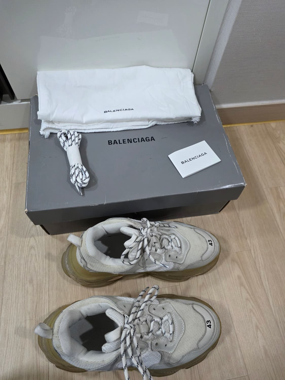 발렌시아가 트리플S 클리어솔 43 풀박스 상품이미지1