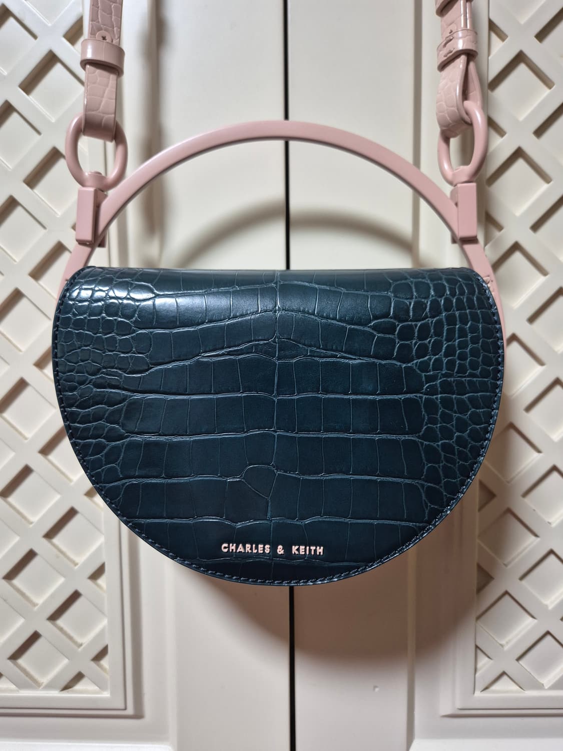 찰스앤키스 서클 크로스백 상품이미지1