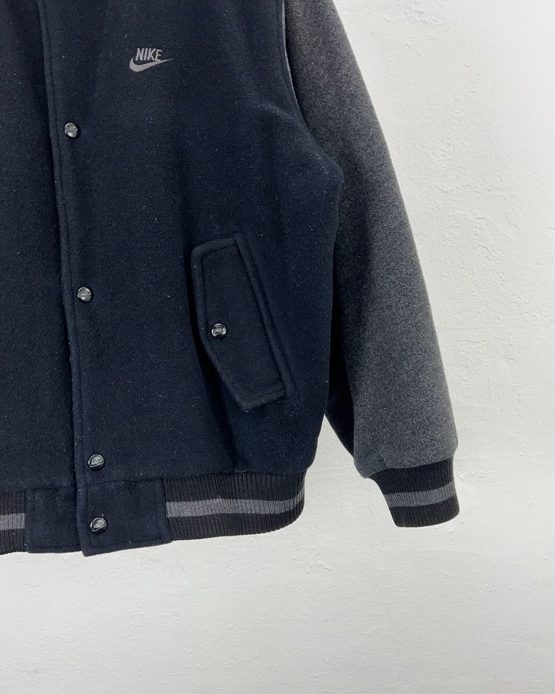 90s 나이키 삼나스포츠 블랙 앤 그레이 울 바시티 자켓 상품이미지5