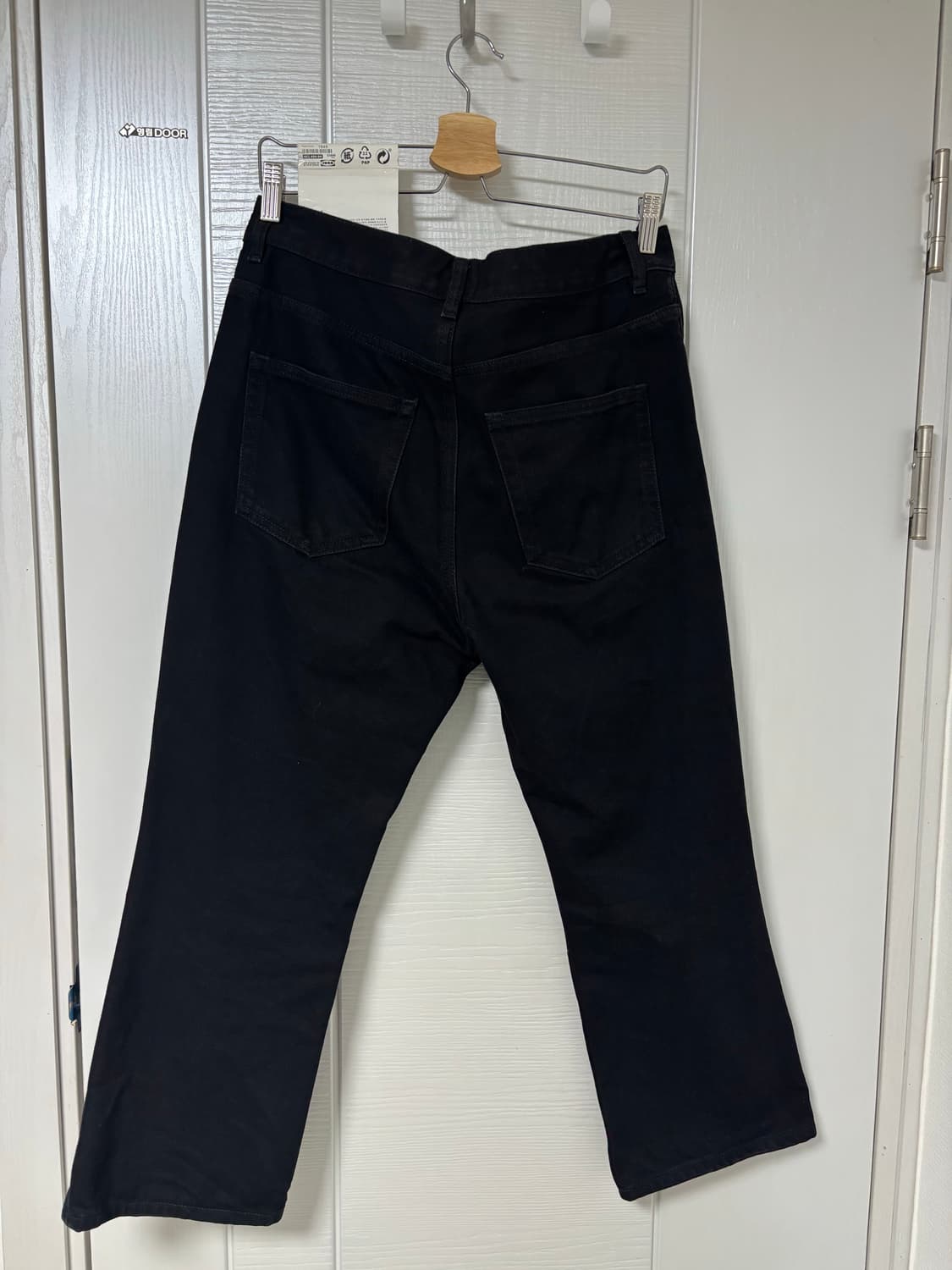 cos 블랙 데님 크롭 부츠컷 46 상품이미지2