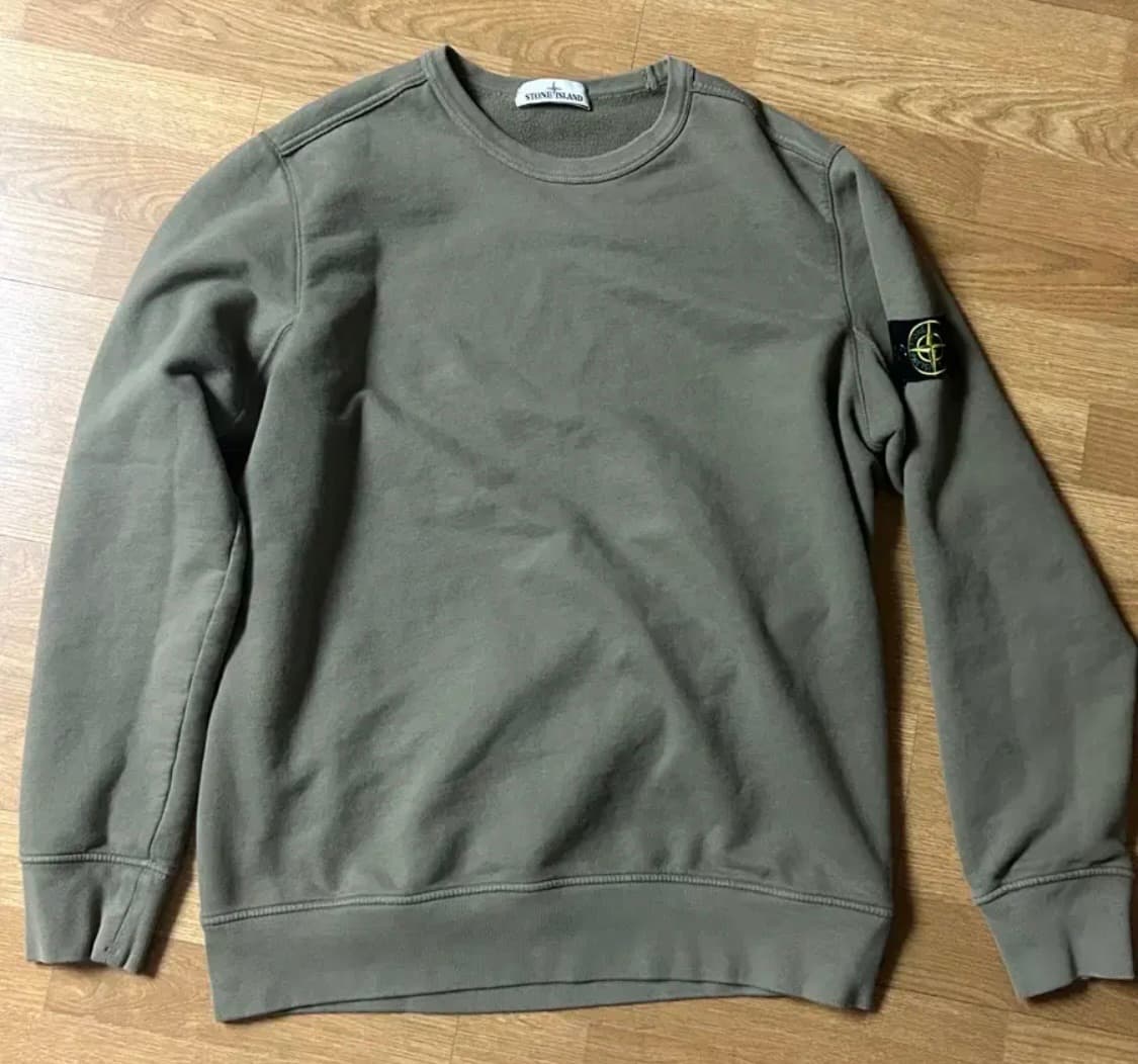 [L]스톤아일랜드 크루넥 카키 맨투맨 상품이미지1