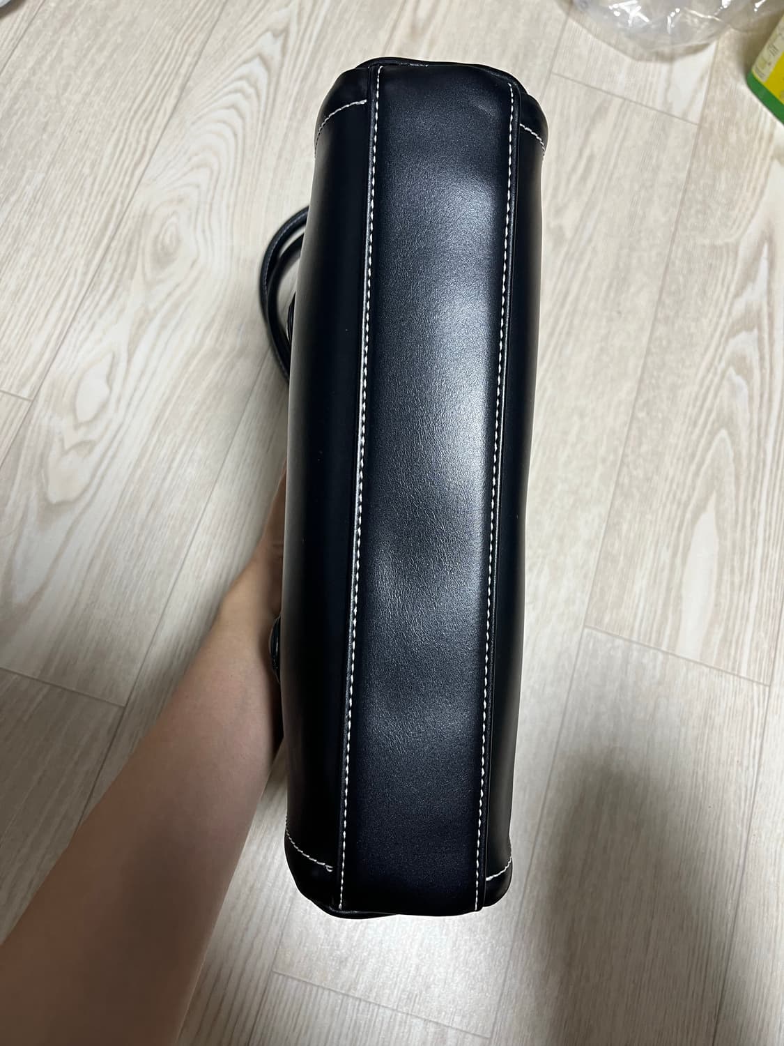 마지셔우드 소프트 바게트백 블랙 상품이미지5