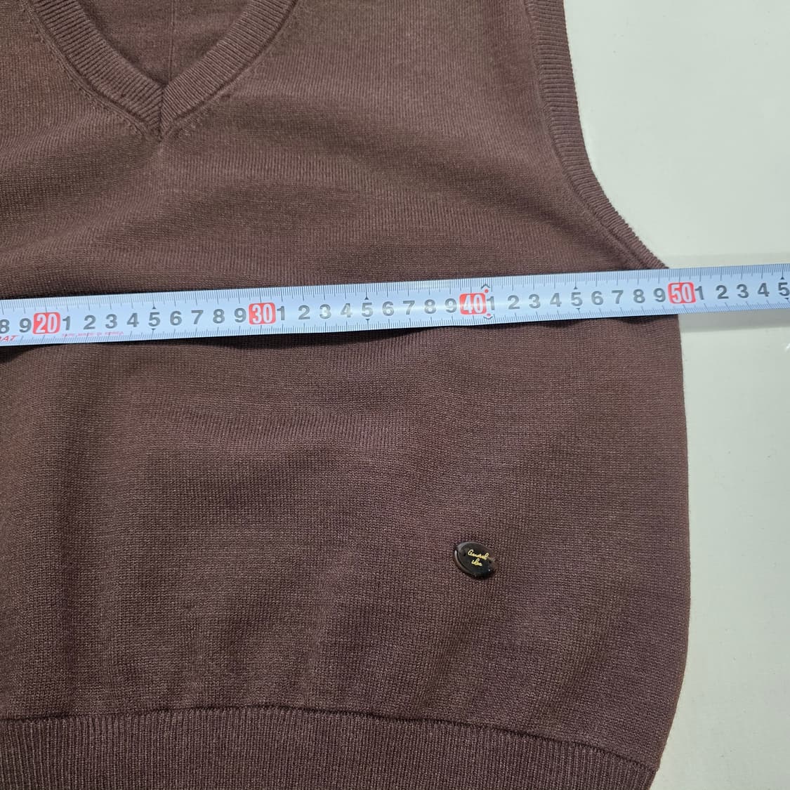 0142 [제너럴아이디어] 브이넥 니트 조끼 브라운 S 상품이미지3