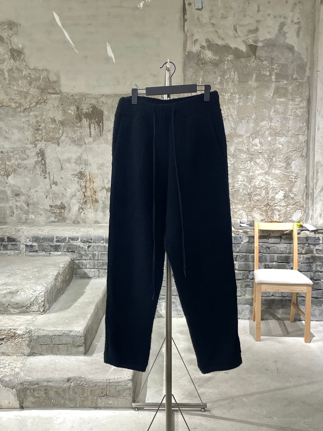 알렉산더 왕 블랙 스트링 울 팬츠 상품이미지1