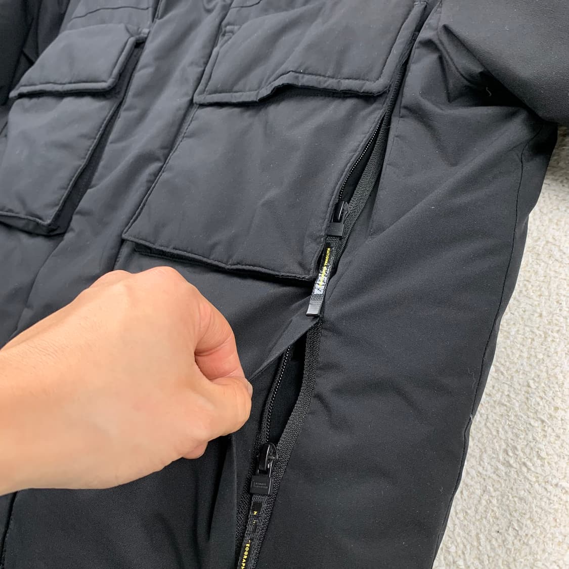 내셔널지오그래픽 듀공 덕다운 숏패딩 블랙 상품이미지5