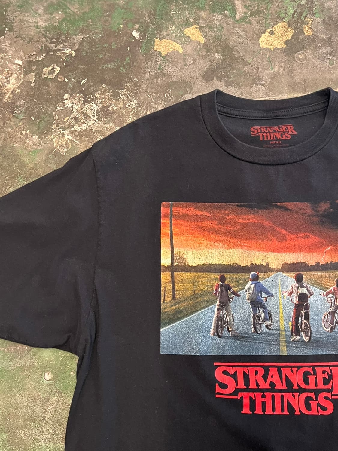 [L] 넷플릭스 기묘한이야기 그래픽 오피셜 머천 반팔 티셔츠 상품이미지4