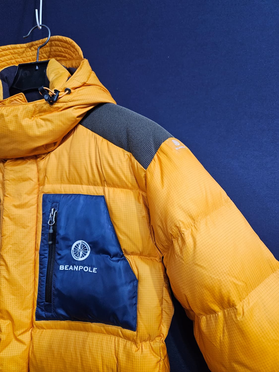 빈폴 옐로우컬러 남성 105 구스다운 패딩  상품이미지4