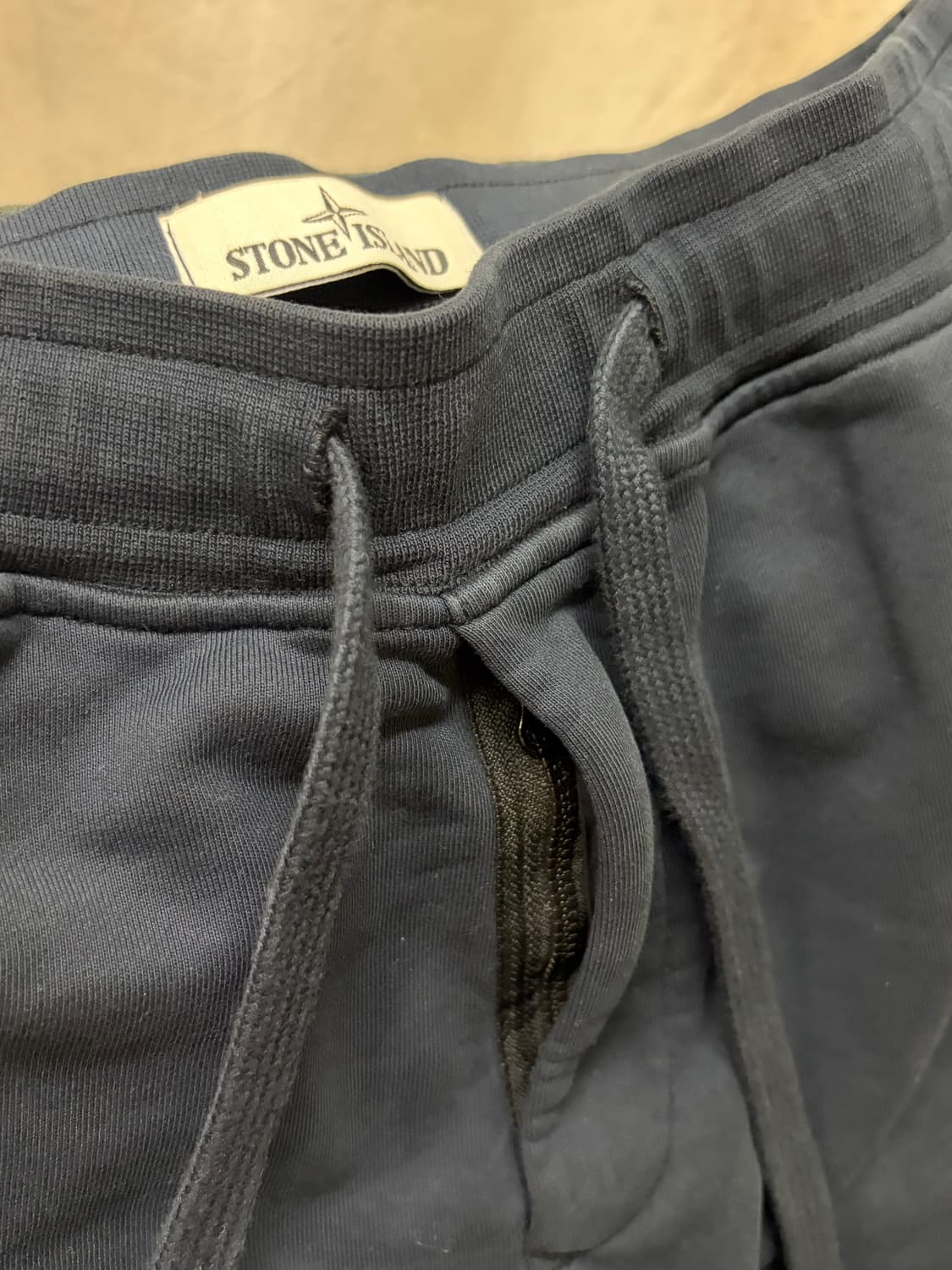 스톤아일랜드 가먼트다잉 ZIP카고포켓 져지 반바지 S 상품이미지5