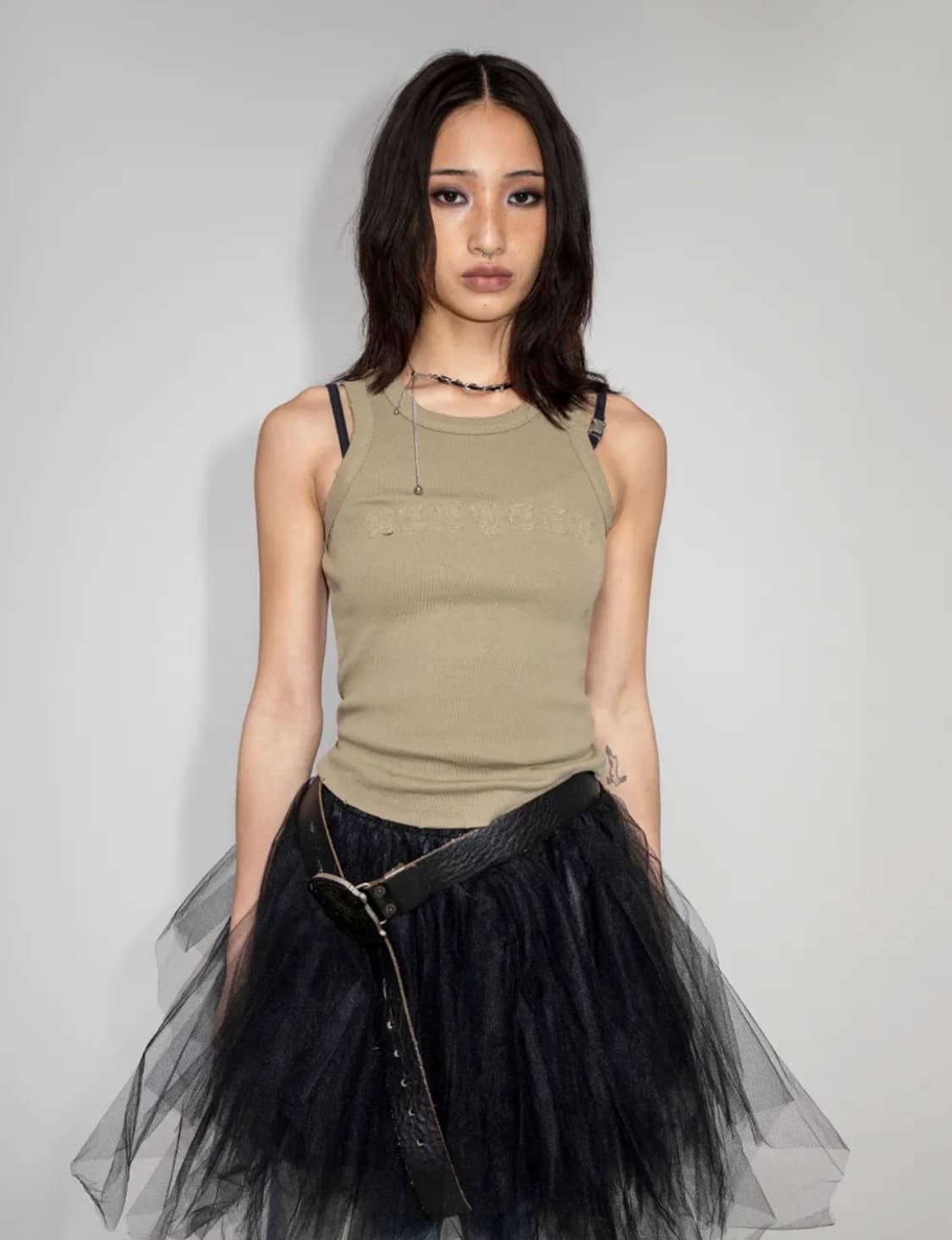 Yeel leey 빈티지 슬리브리스 탑 카키 상품이미지1