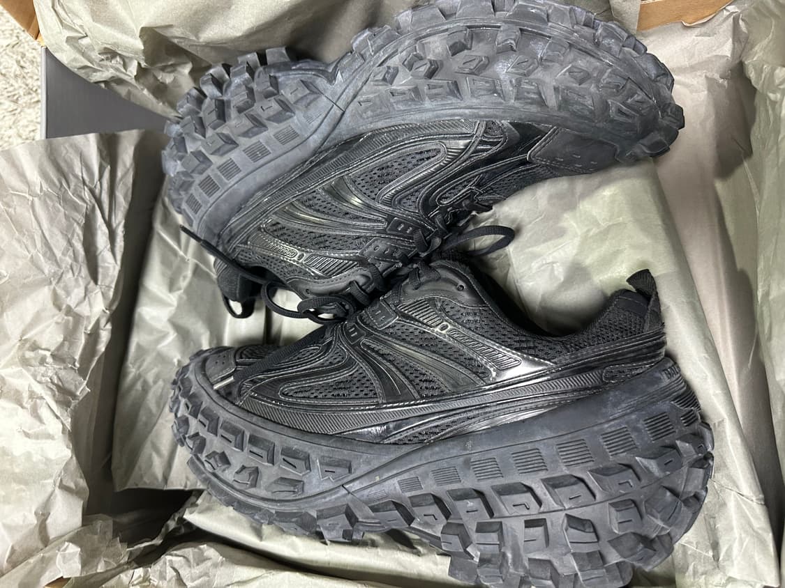 [42] 발렌시아가 디펜더 블랙 상품이미지5