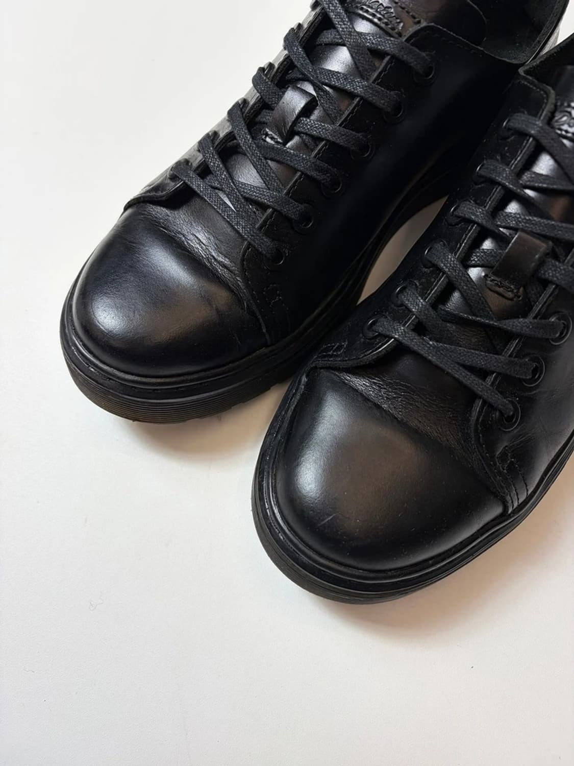 닥터마틴 17AW 단테 6홀 스니커즈 Q1453 상품이미지5