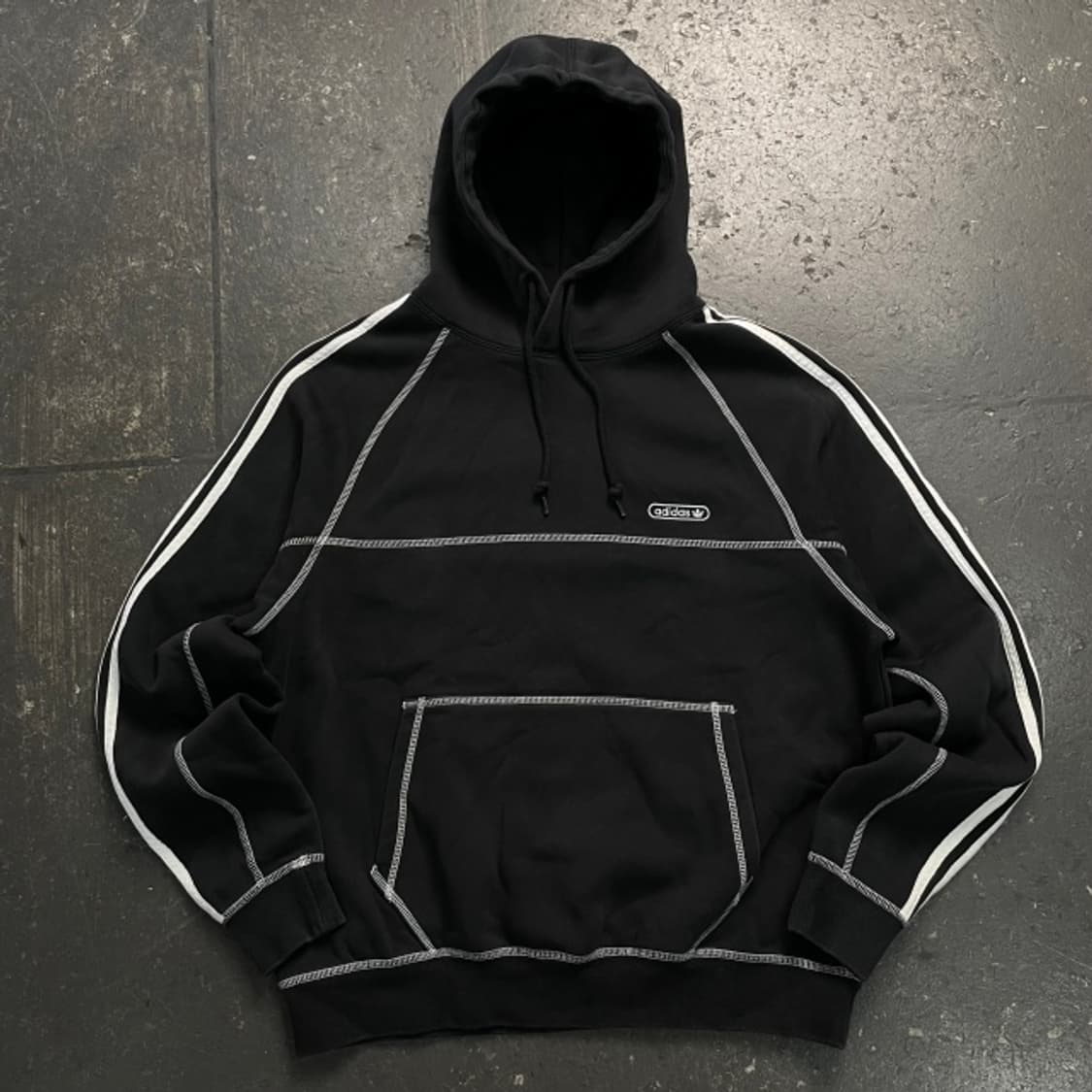105 아디다스 컨트라스트 스티치 후드티  상품이미지1
