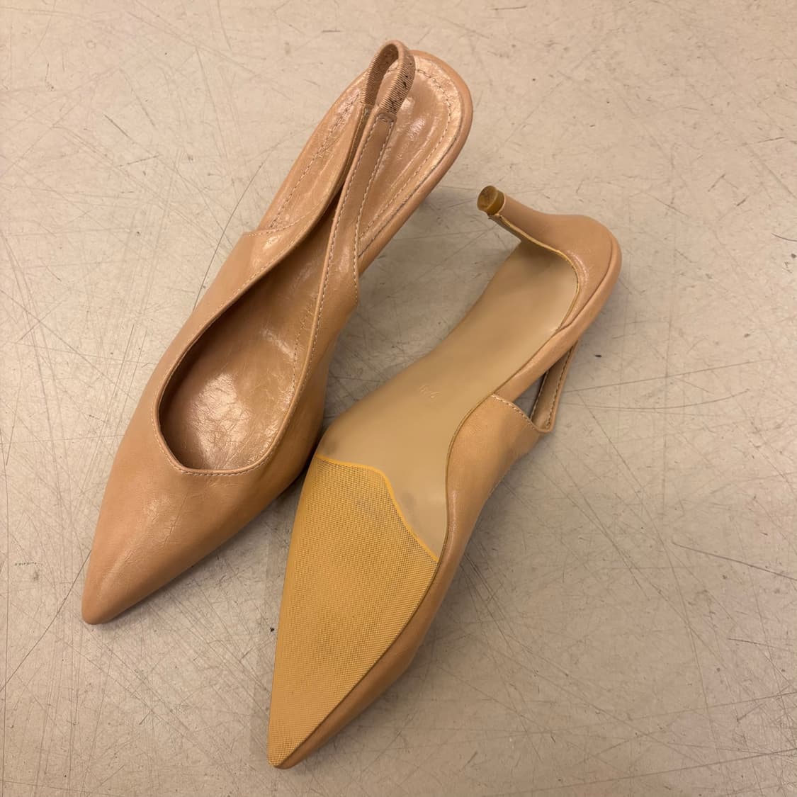 빈티지 베이지 슬링백 하이힐 상품이미지3