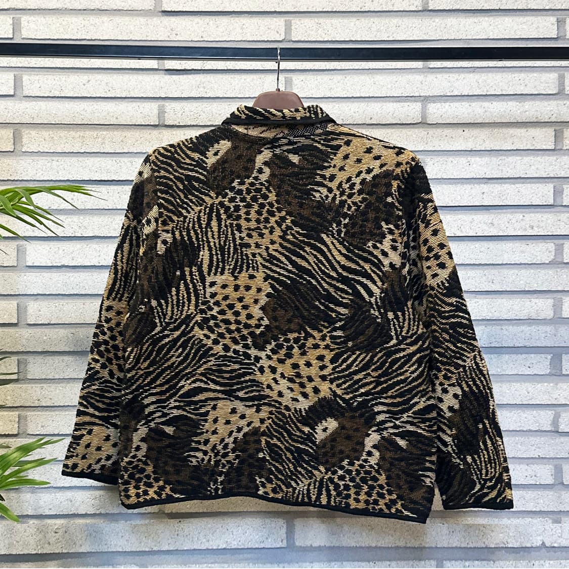 JPN VINTAGE 레오파드 믹스 숏 버튼자켓 자카드 패턴 디테일 상품이미지3