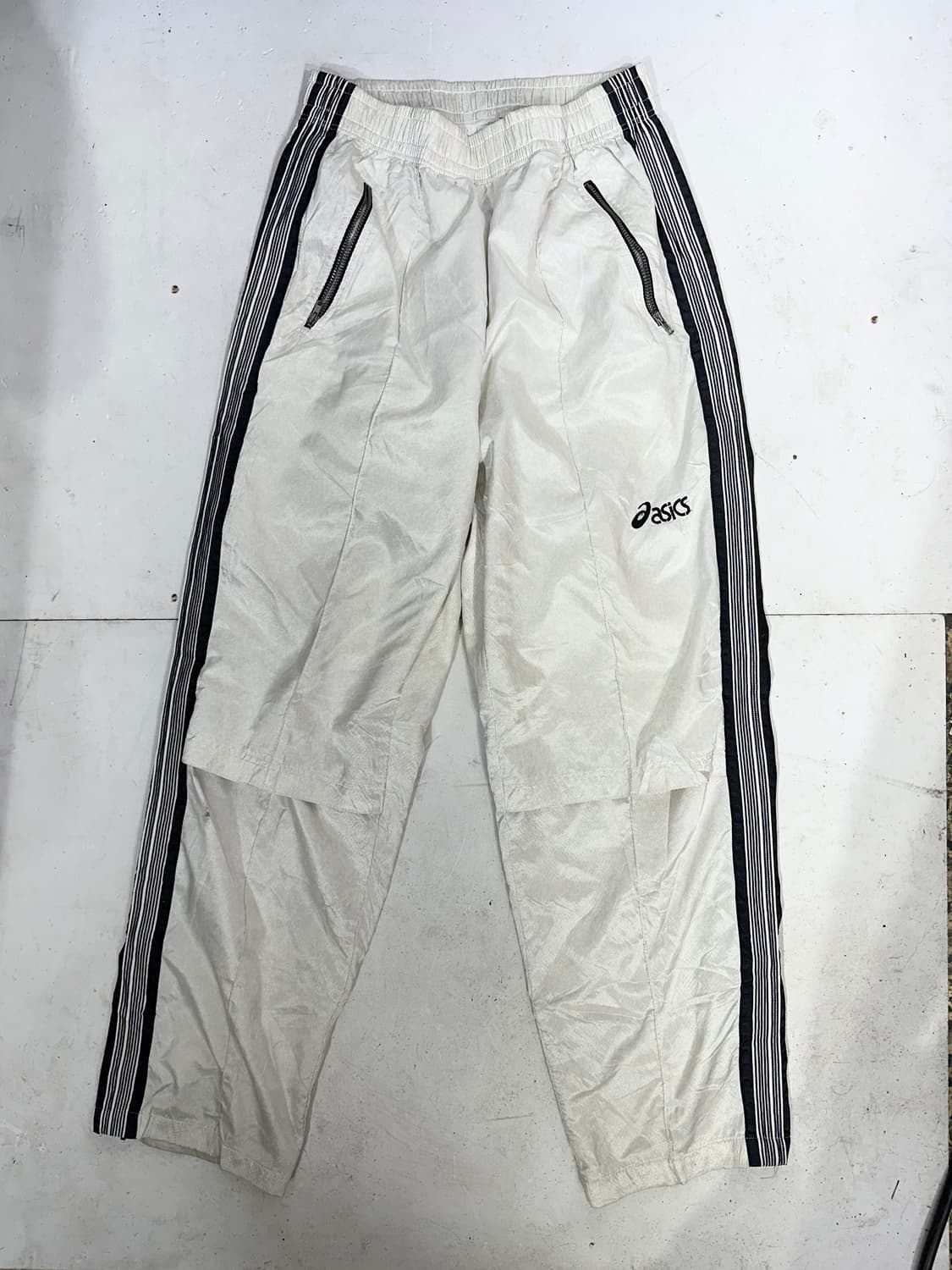 아식스 아이보리 와이드 블랙 사이드 라인 트랙 팬츠 추리닝 바지 상품이미지4