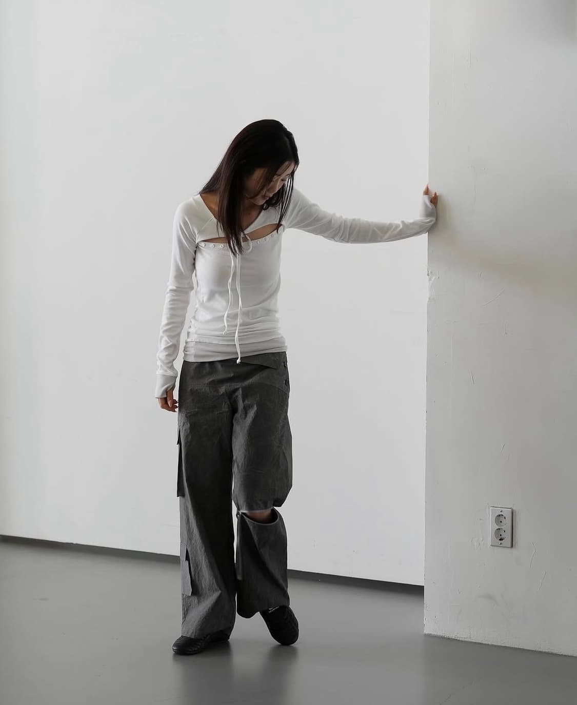인앤양인하모니 버튼 레이어 탑 아이보리 상품이미지4