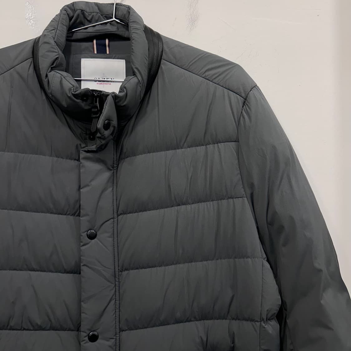 올젠 구스다운 레더포인트 퀼팅 경량패딩 상품이미지1