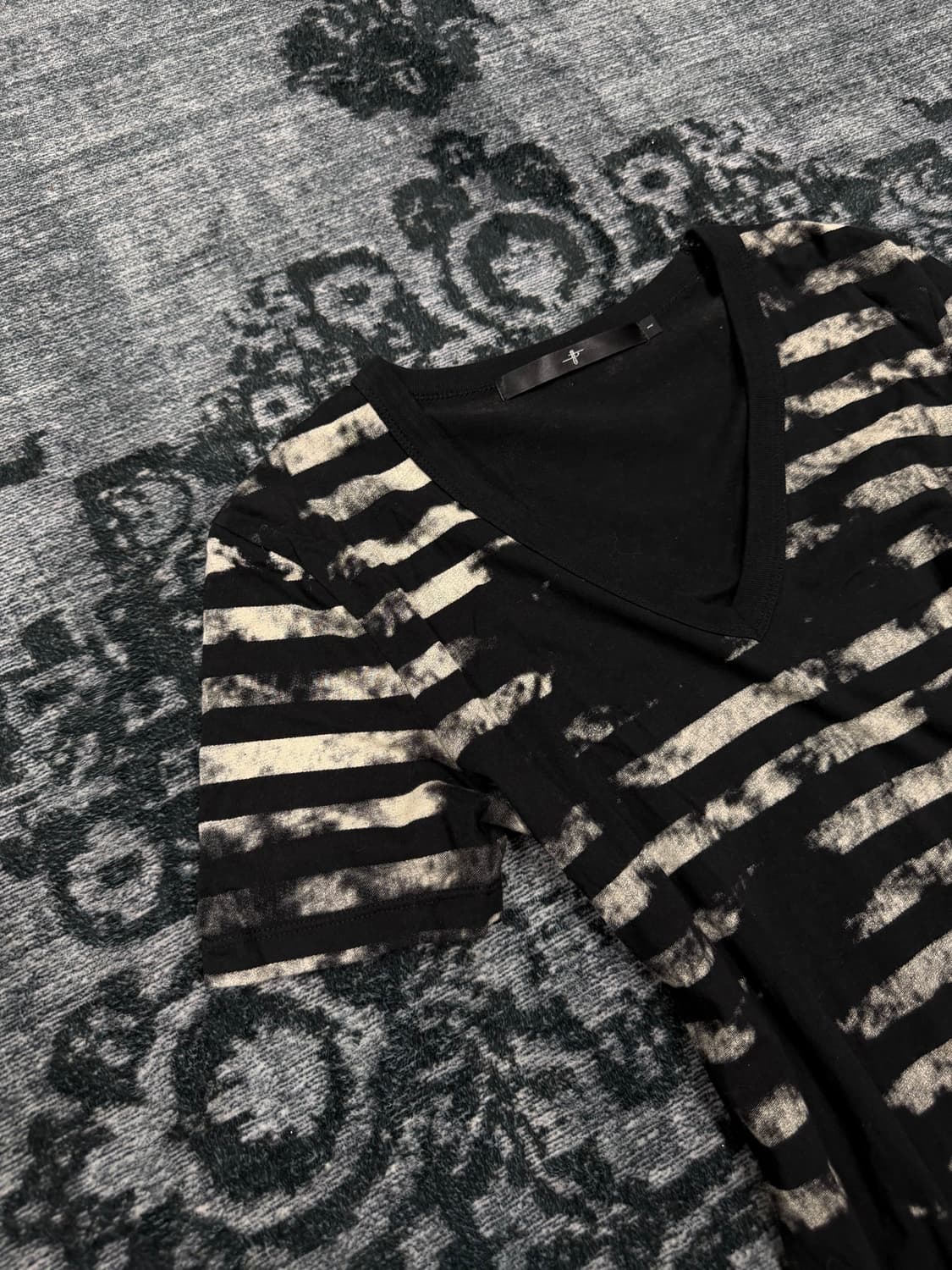 No id 00s bleached stripe t shirts 상품이미지2