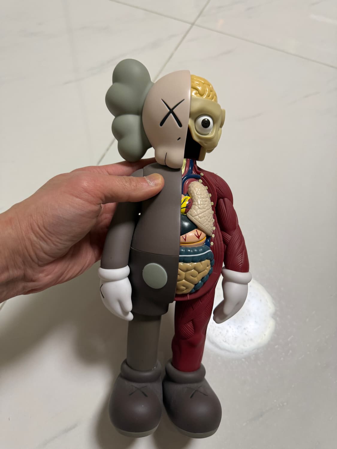 카우스 컴패니언 플레이드 오픈 에디션 바이닐 피규어 브라운 상품이미지2