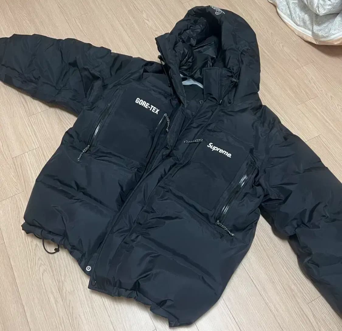 슈프림 고어텍스 패딩 19fw 새상품급 상품이미지2