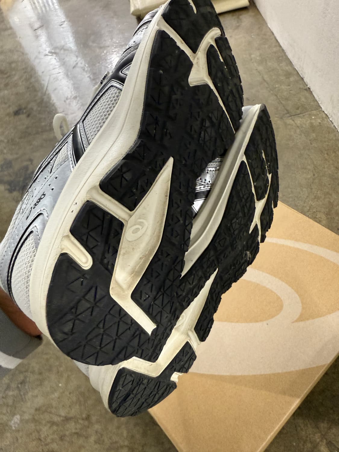 아식스 젤 1130 블랙/그라파이트 270mm 상품이미지2