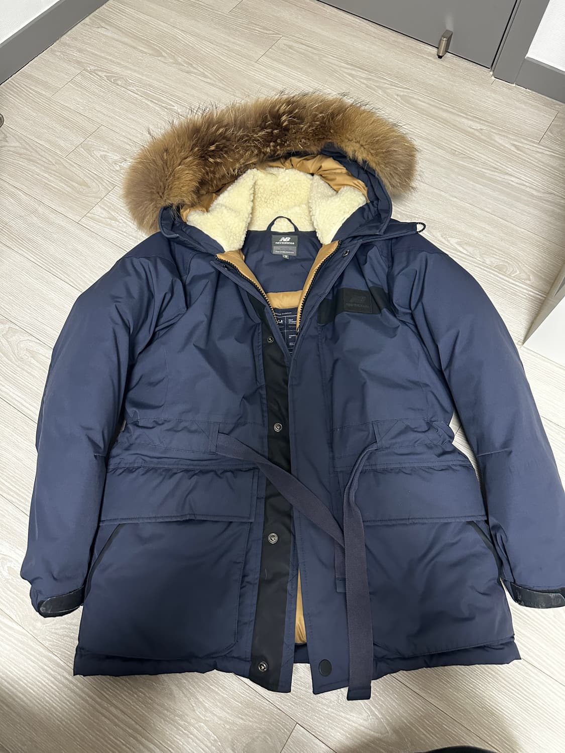 뉴발란스 카메라맨 구스다운패딩 M사이즈 상품이미지1