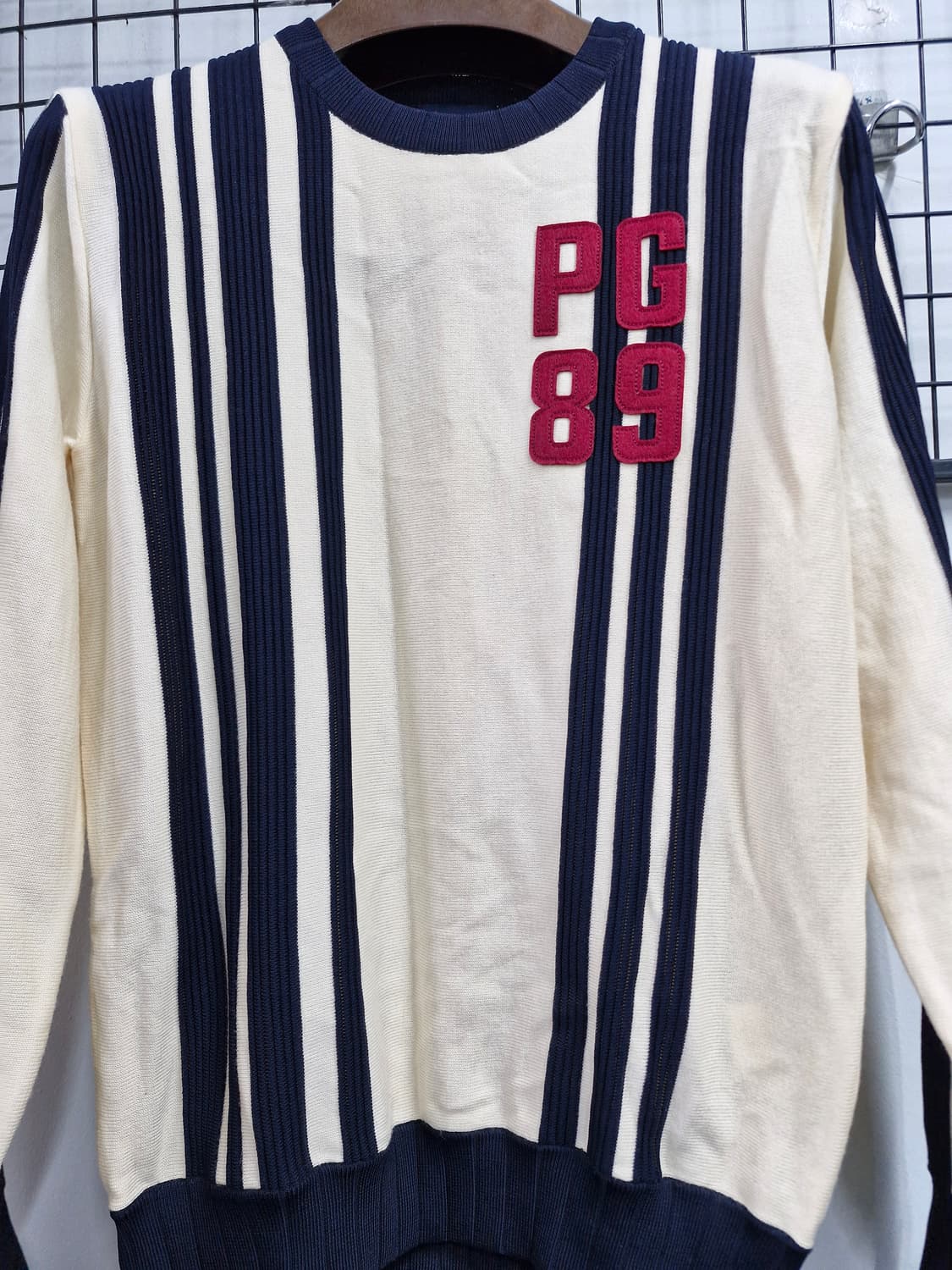 95M 파리게이츠 모 니트. 상품이미지5