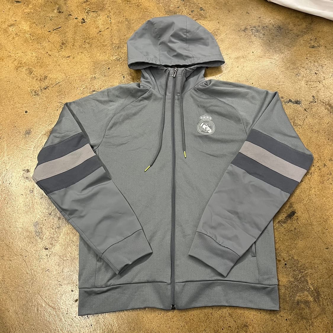 [정품/L] 아디다스 레알마드리드 후드집업 그레이 트레이닝 b16 상품이미지2