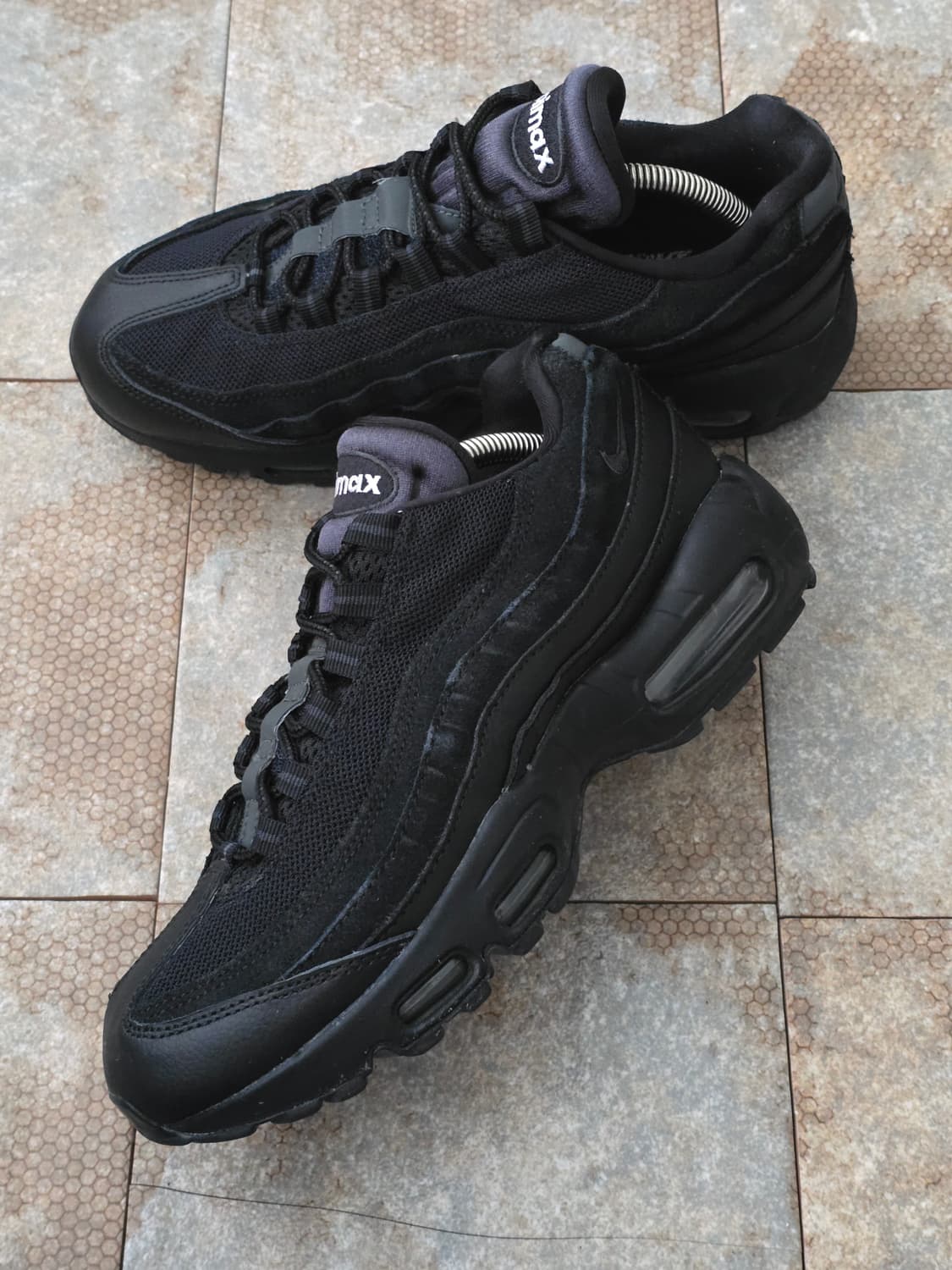 (250)나이키 에어맥스 95 에센셜 트리플 블랙 상품이미지3