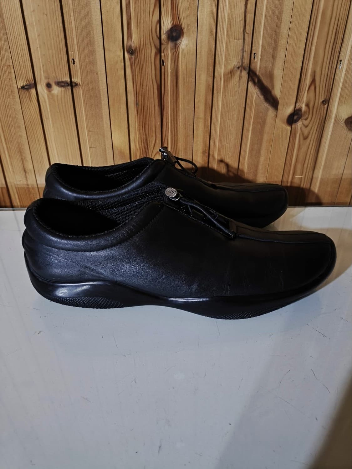 255mm 프라다 레더 스니커즈 상품이미지2