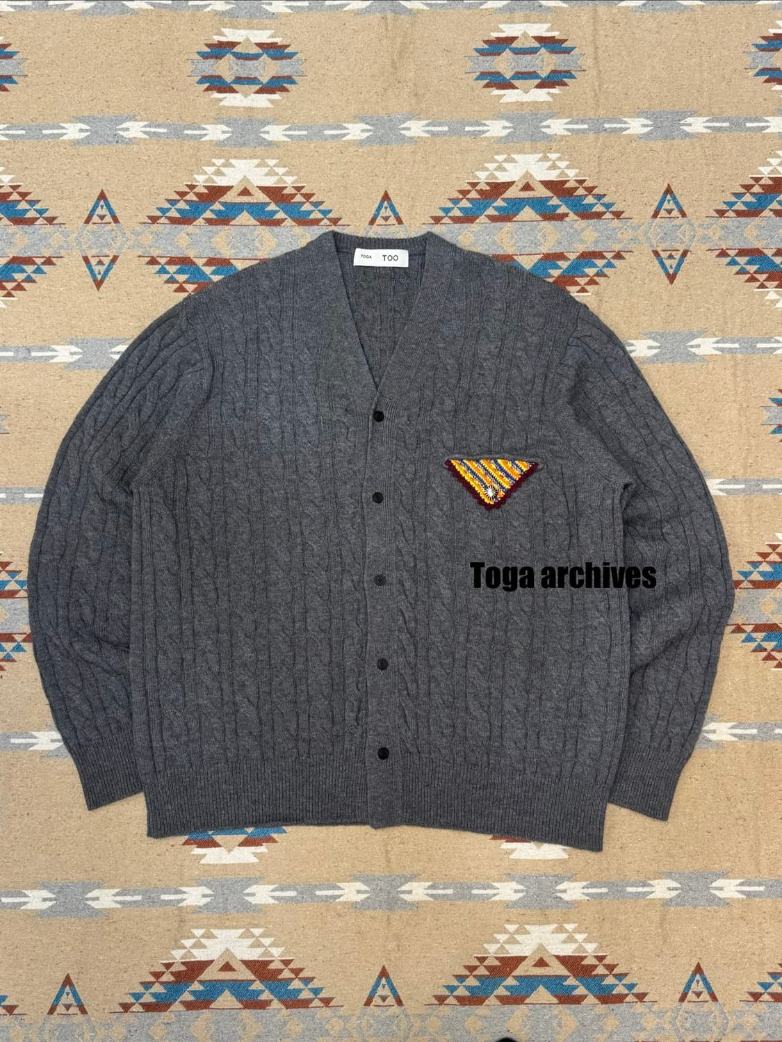 [L] 토가 아카이브 케이블 니트 가디건 그레이  상품이미지1