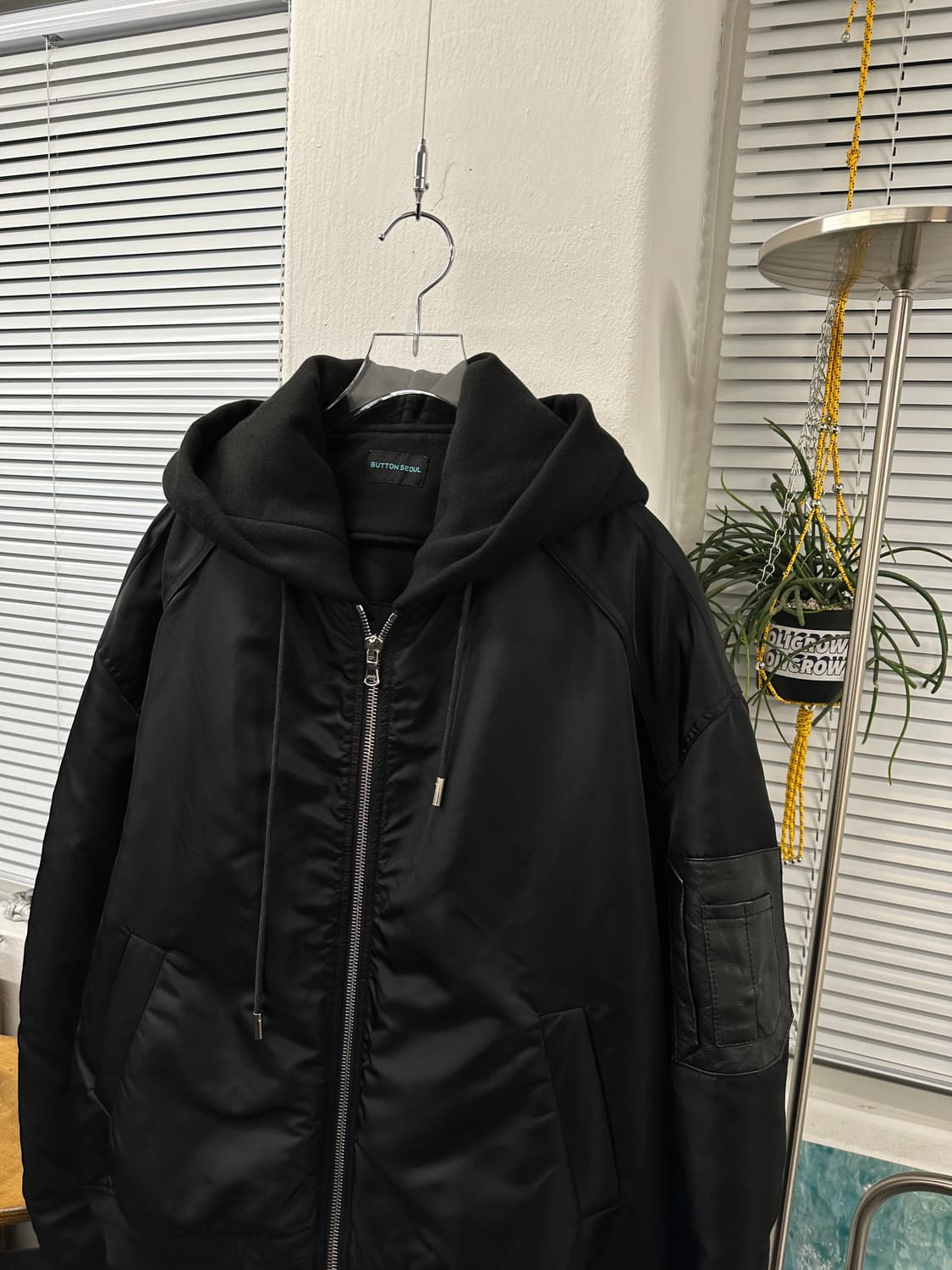 Buttonseoul 버튼서울 ma-1 디테처블 후드 50 (105) 상품이미지1