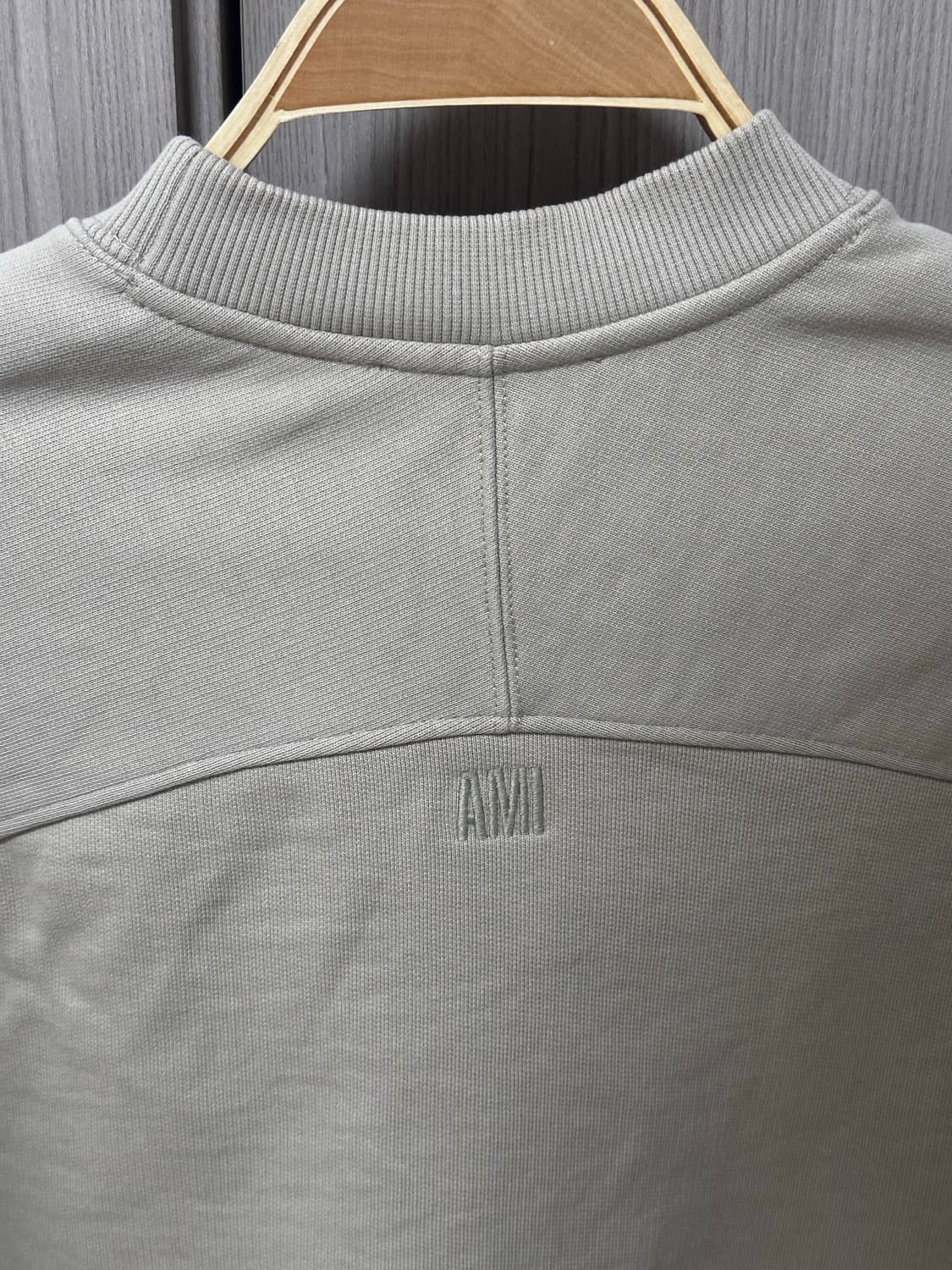 아미 톤온톤 하트로고 맨투맨 베이지 xs 상품이미지6