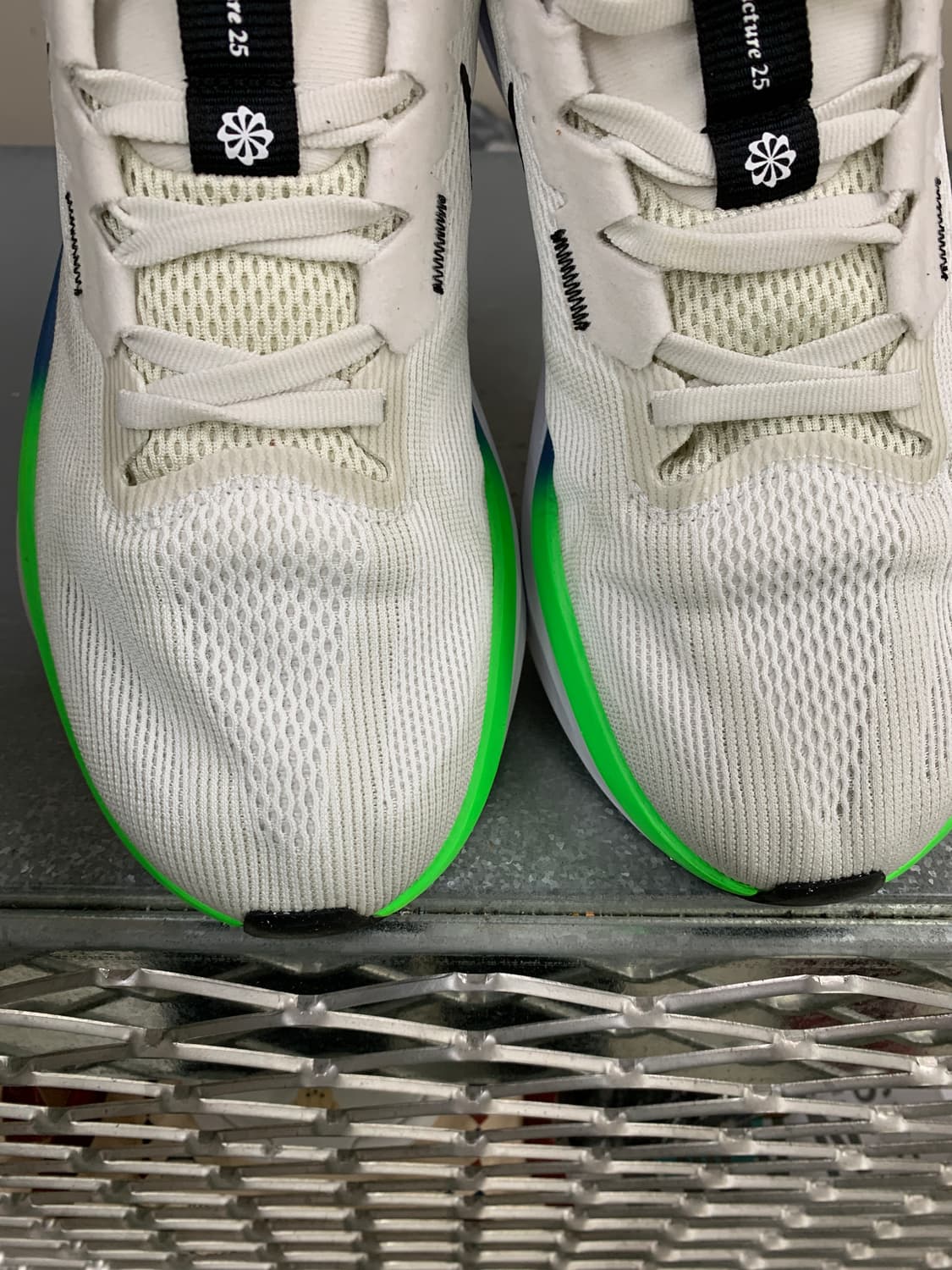 나이키 스트럭처 25 280 상품이미지4